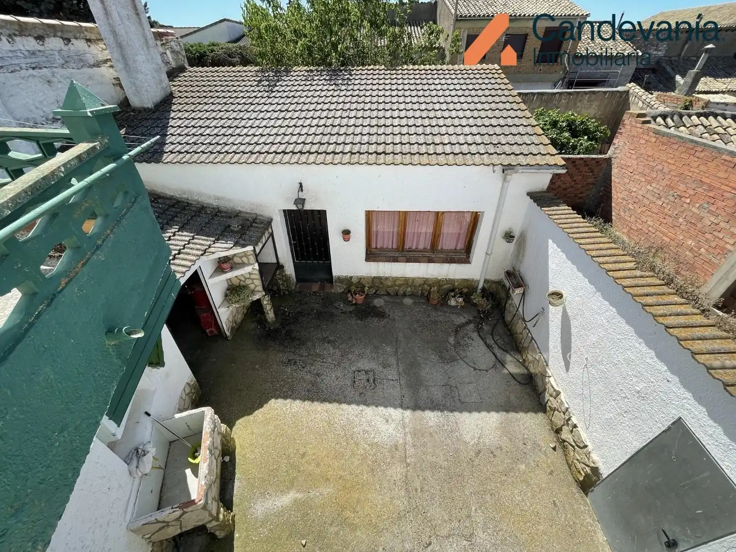 Vista exterior de Casa o chalet en venta en Gurrea de Gállego con Calefacción, Jardín privado y Balcón