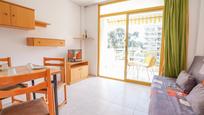 Dormitori de Apartament en venda en Salou amb Jardí privat, Terrassa i Piscina comunitària