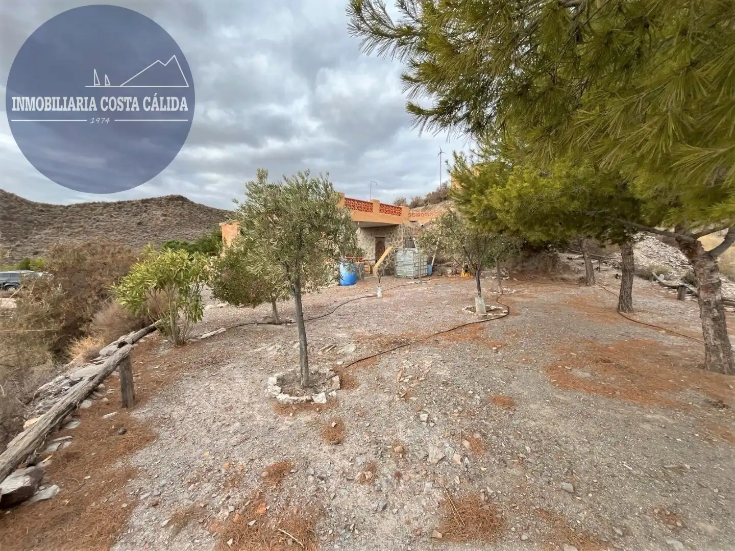 Casa rústica amb jardí en venda a Diseminado el Charcon, imagen 16