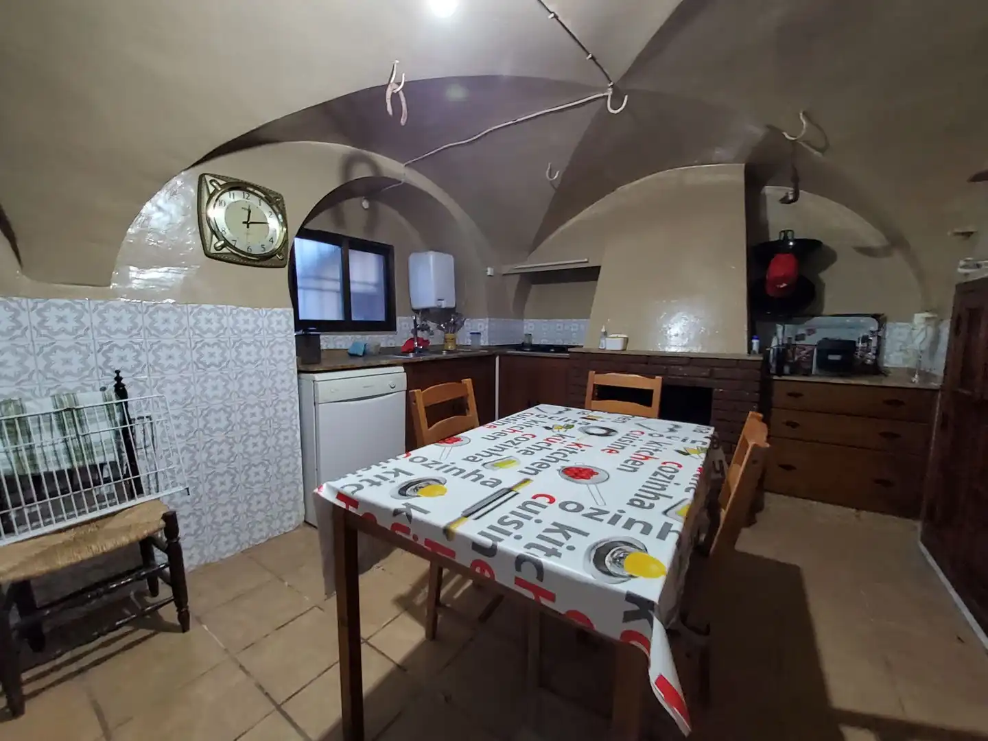 Cocina de Casa o chalet en venta en Cardeña con Aire acondicionado, Jardín privado y Trastero