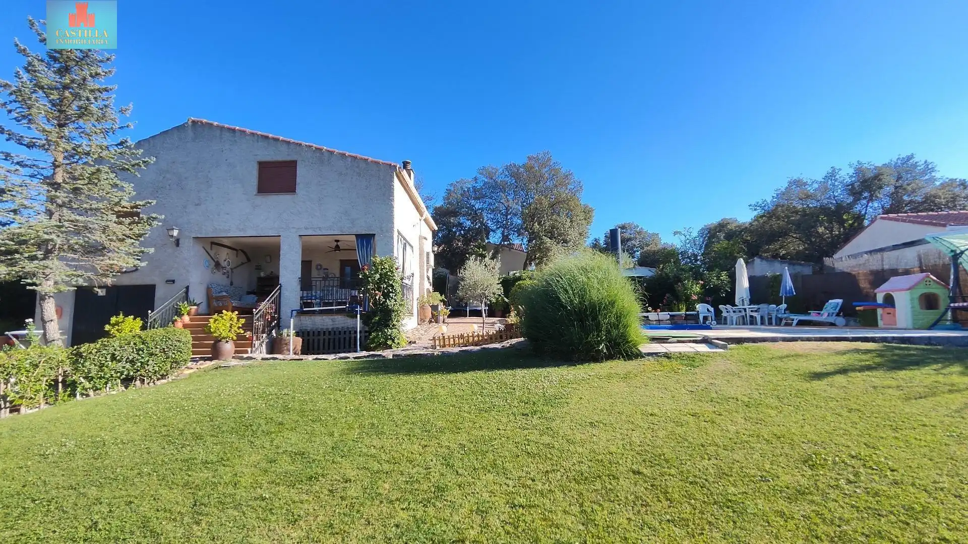 Jardí de Casa o xalet en venda en Peñalba de Ávila amb Calefacció, Jardí privat i Traster