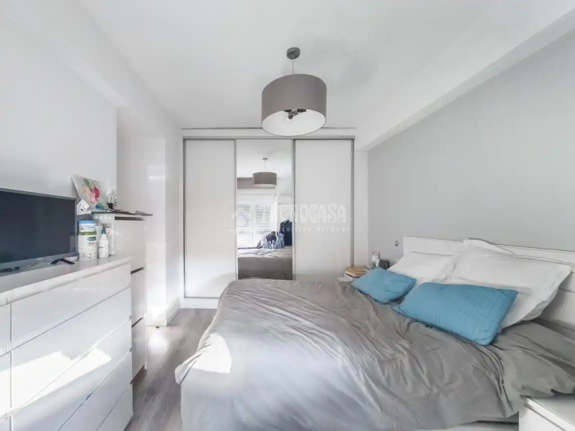 Bedroom of Flat for sale in Madrid  with Air Conditioner and Heating