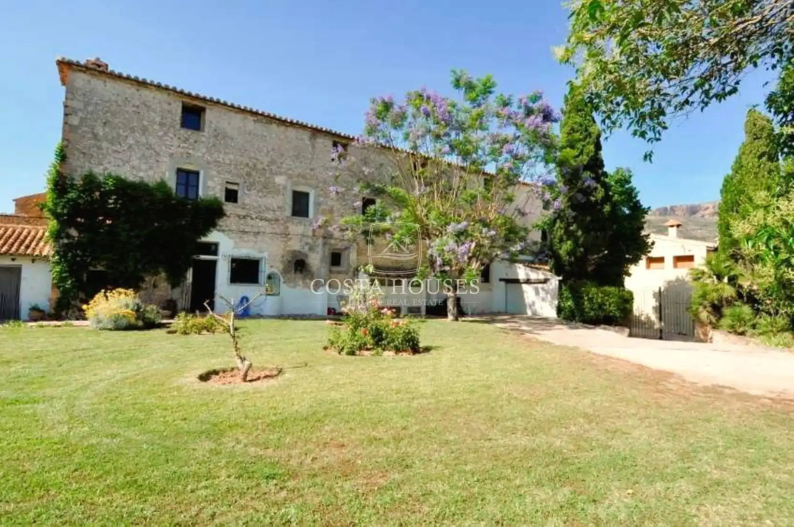 Vista exterior de Casa o xalet en venda en Dénia amb Calefacció, Jardí privat i Terrassa