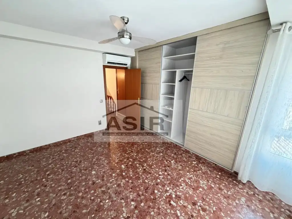 Casa o chalet en venta en Alzira con Aire acondicionado