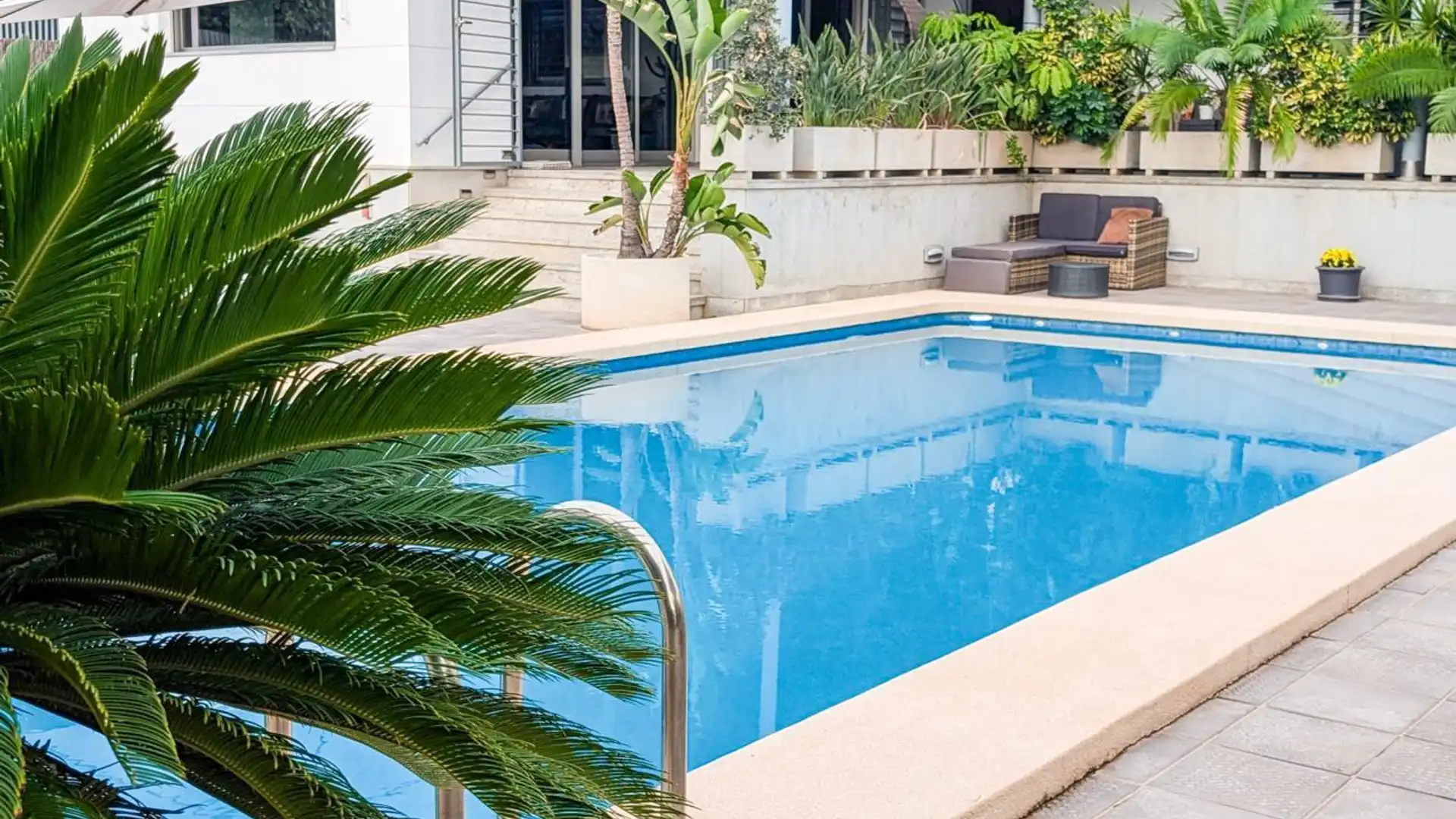 Swimming pool of Houses for sale in Elche / Elx  with Air Conditioner, Heating and Private garden