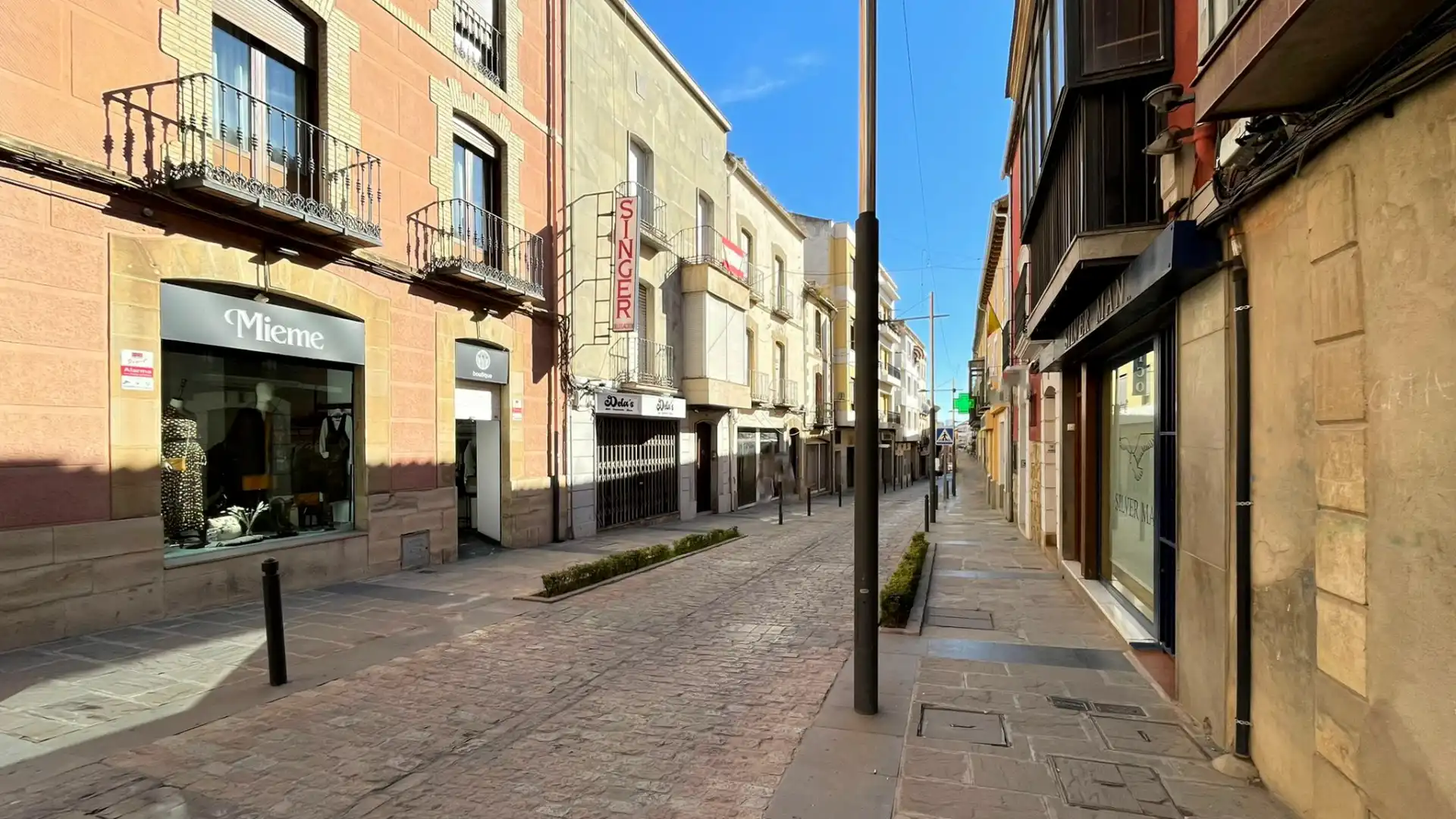 Casa adosada en venta en Calle Trinidad, Úbeda
