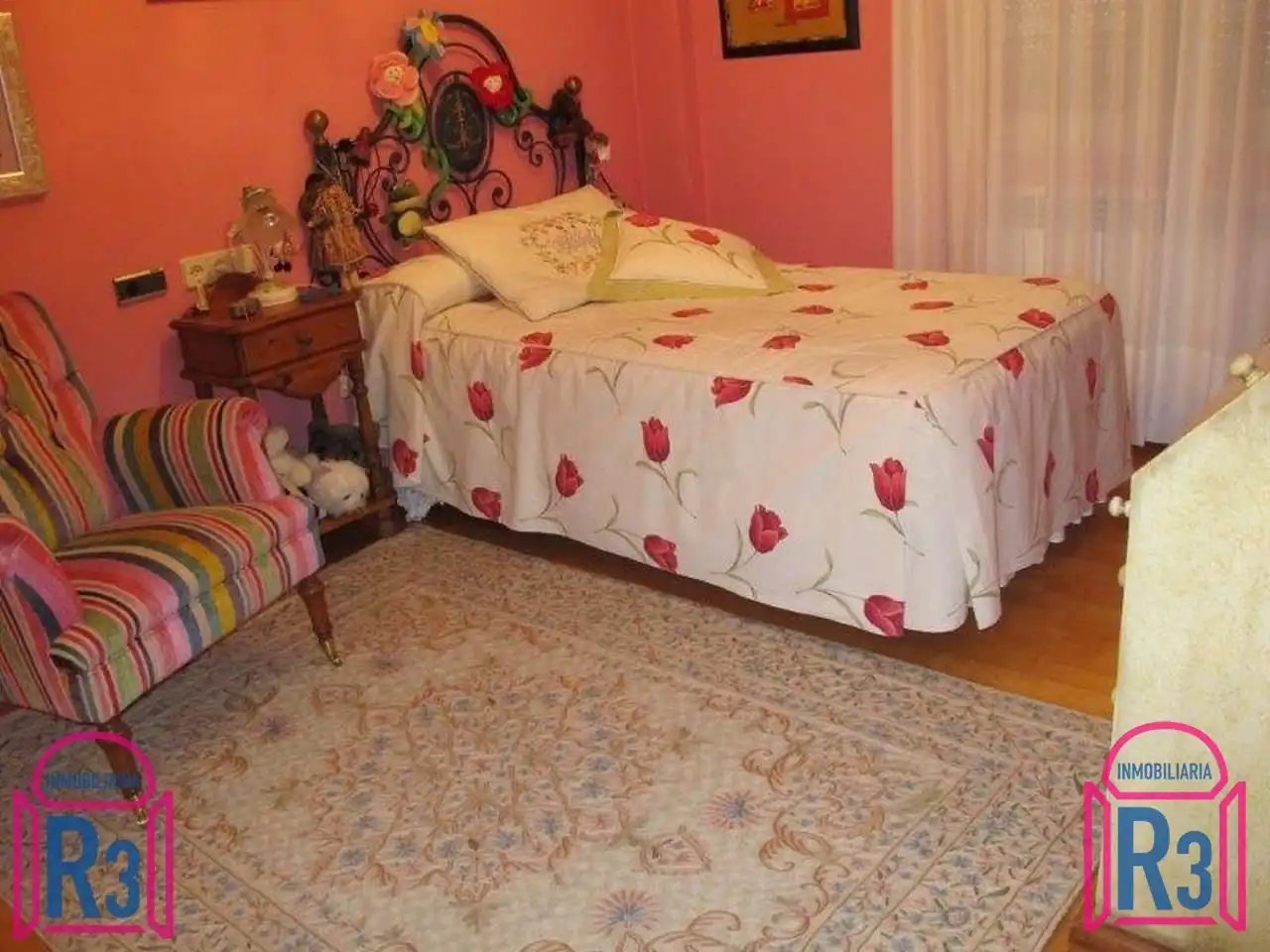 Habitación de Casa o chalet en venta en León Capital  con Calefacción