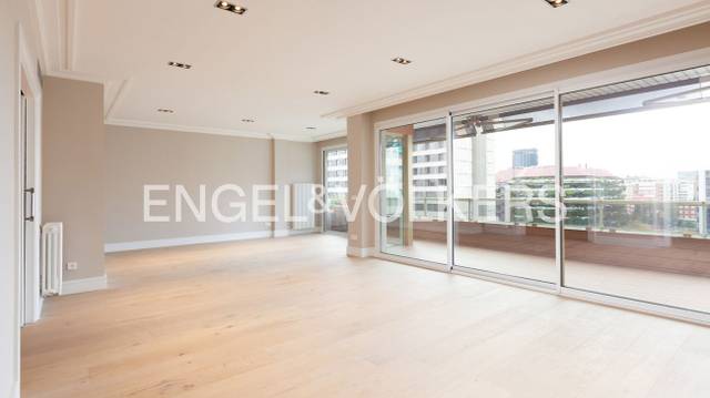 Apartamento en Alquiler en Barri de les Corts