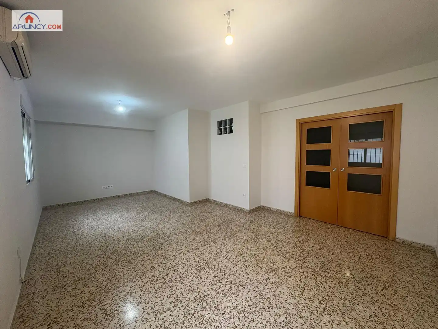 Piso de alquiler en Sevilla con Aire acondicionado y Balcón