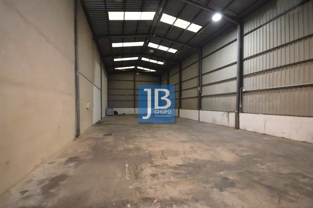Industrial buildings for rent in Calle Vial 1, Novelé / Novetlè