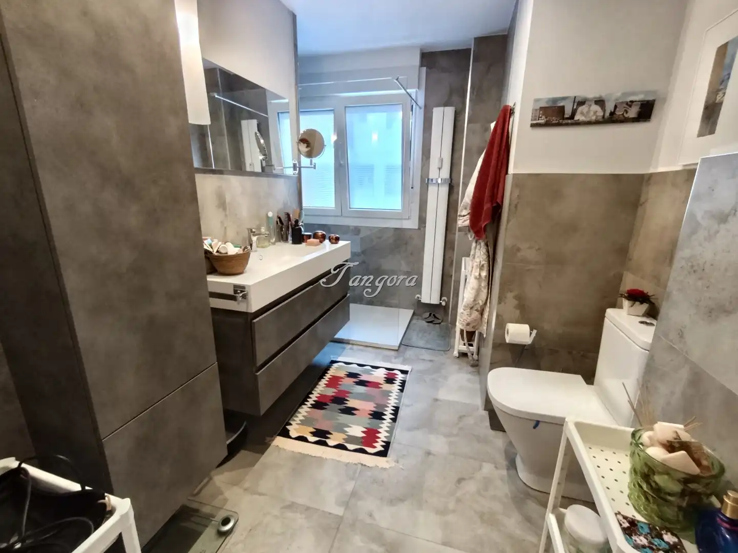 Bany de Pis en venda en Getxo  amb Calefacció, Parquet i Terrassa