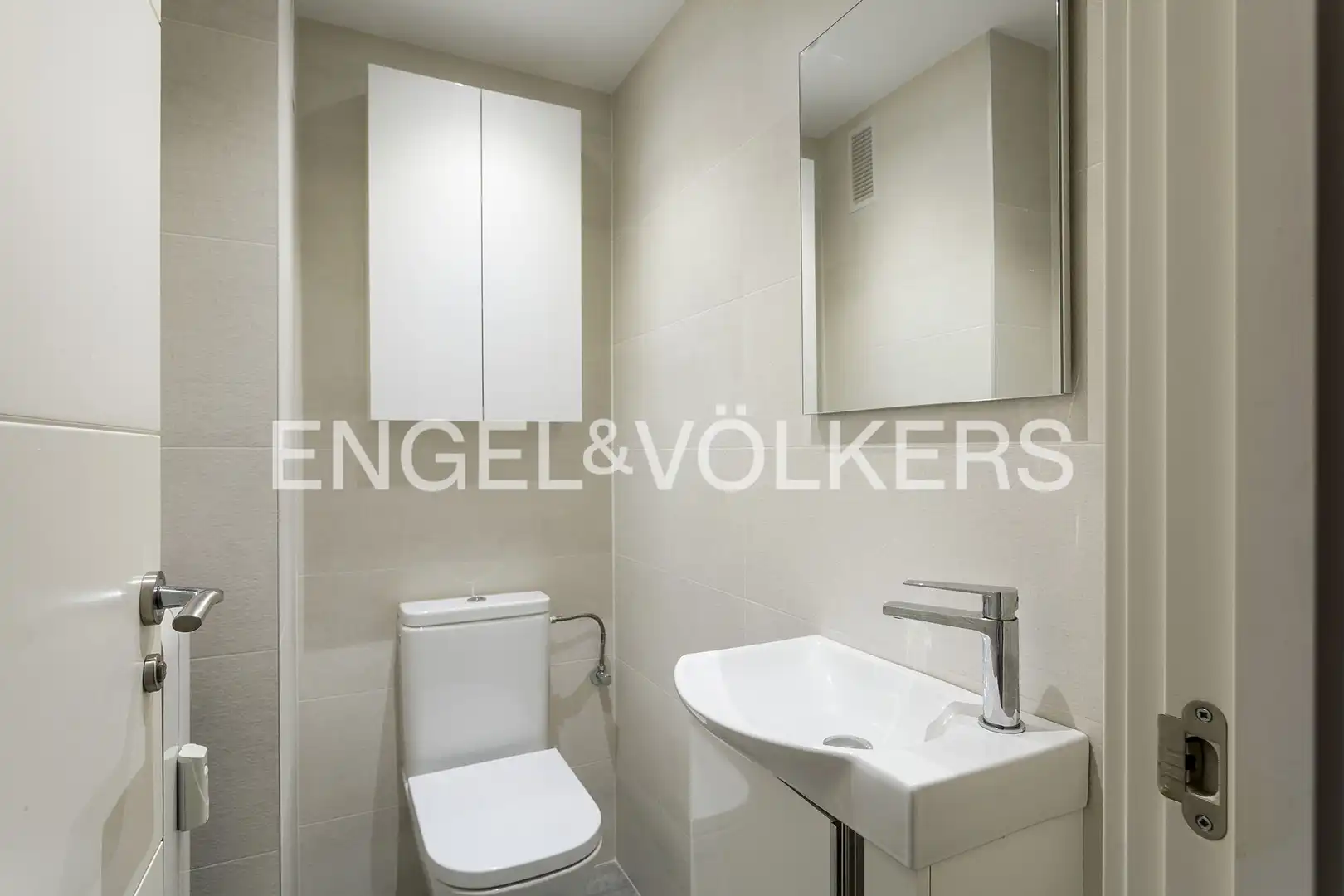 Baño de Piso en venta en Getxo  con Calefacción y Trastero