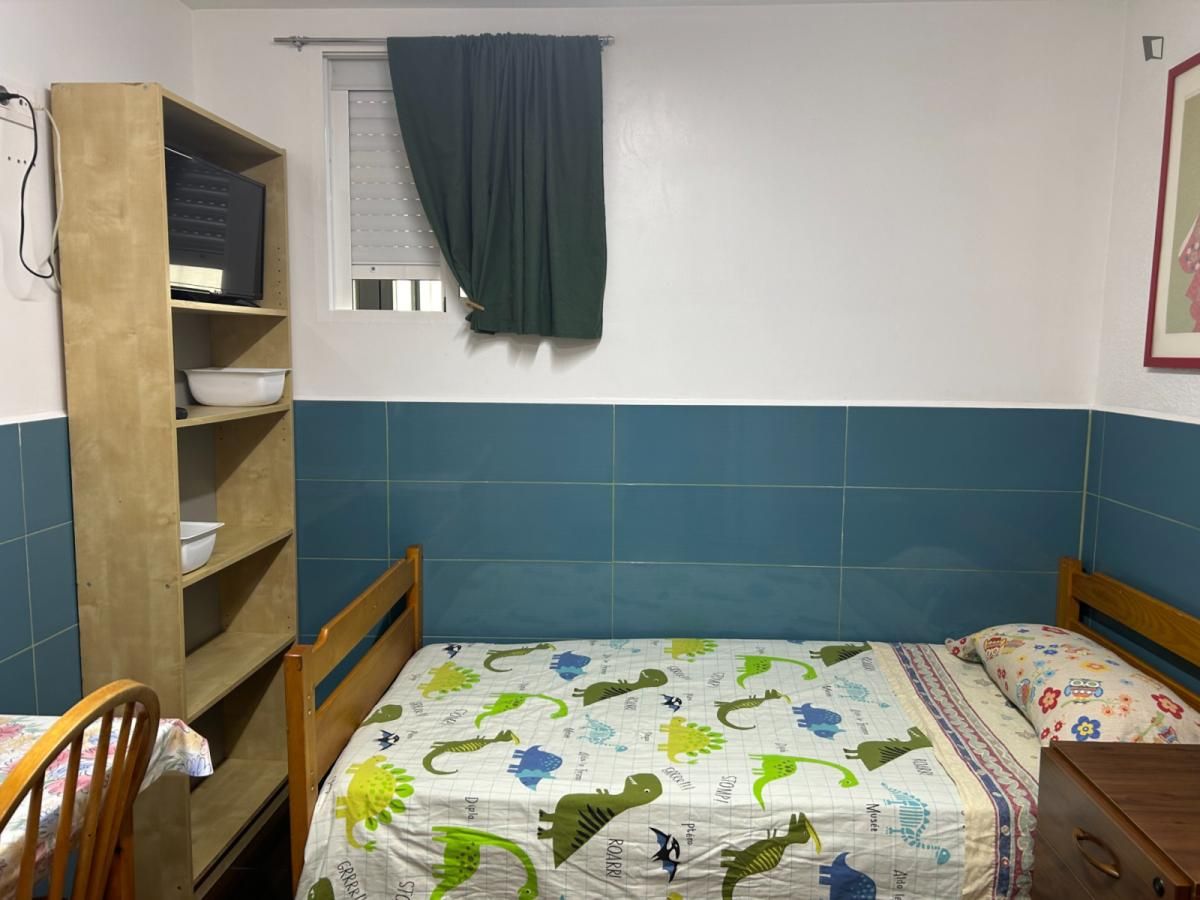 Dormitori de Estudi de lloguer en L'Hospitalet de Llobregat amb Aire condicionat, Calefacció i Moblat
