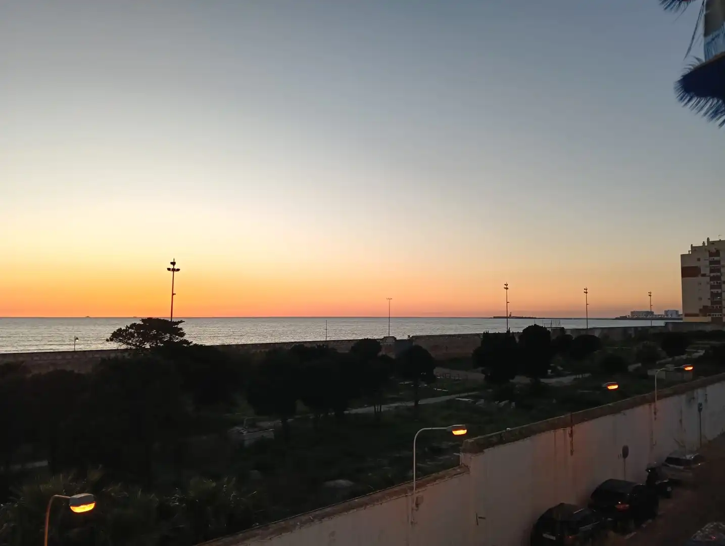 Außenansicht von Wohnung zum Verkauf in Cádiz mit Heizung, Möbliert und Ofen
