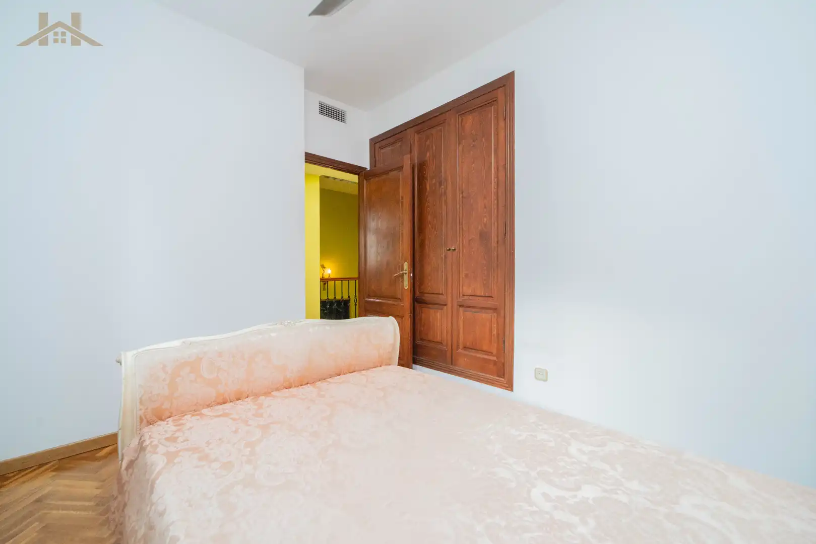 Habitación de Casa o chalet en venta en Boadilla del Monte con Aire acondicionado, Calefacción y Jardín privado