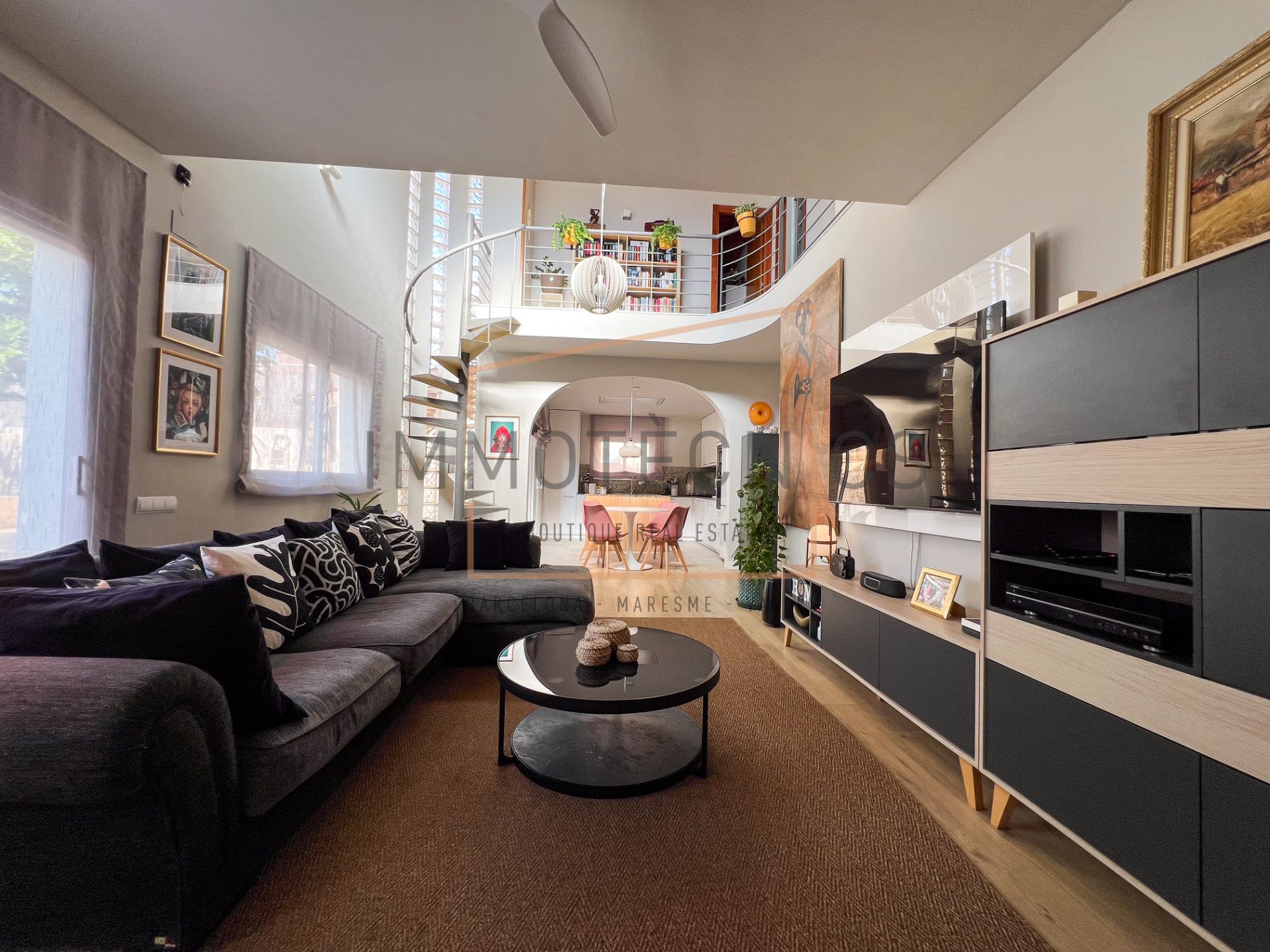 Living room of House or chalet for sale in Lliçà d'Amunt  with Air Conditioner, Parquet flooring and Terrace