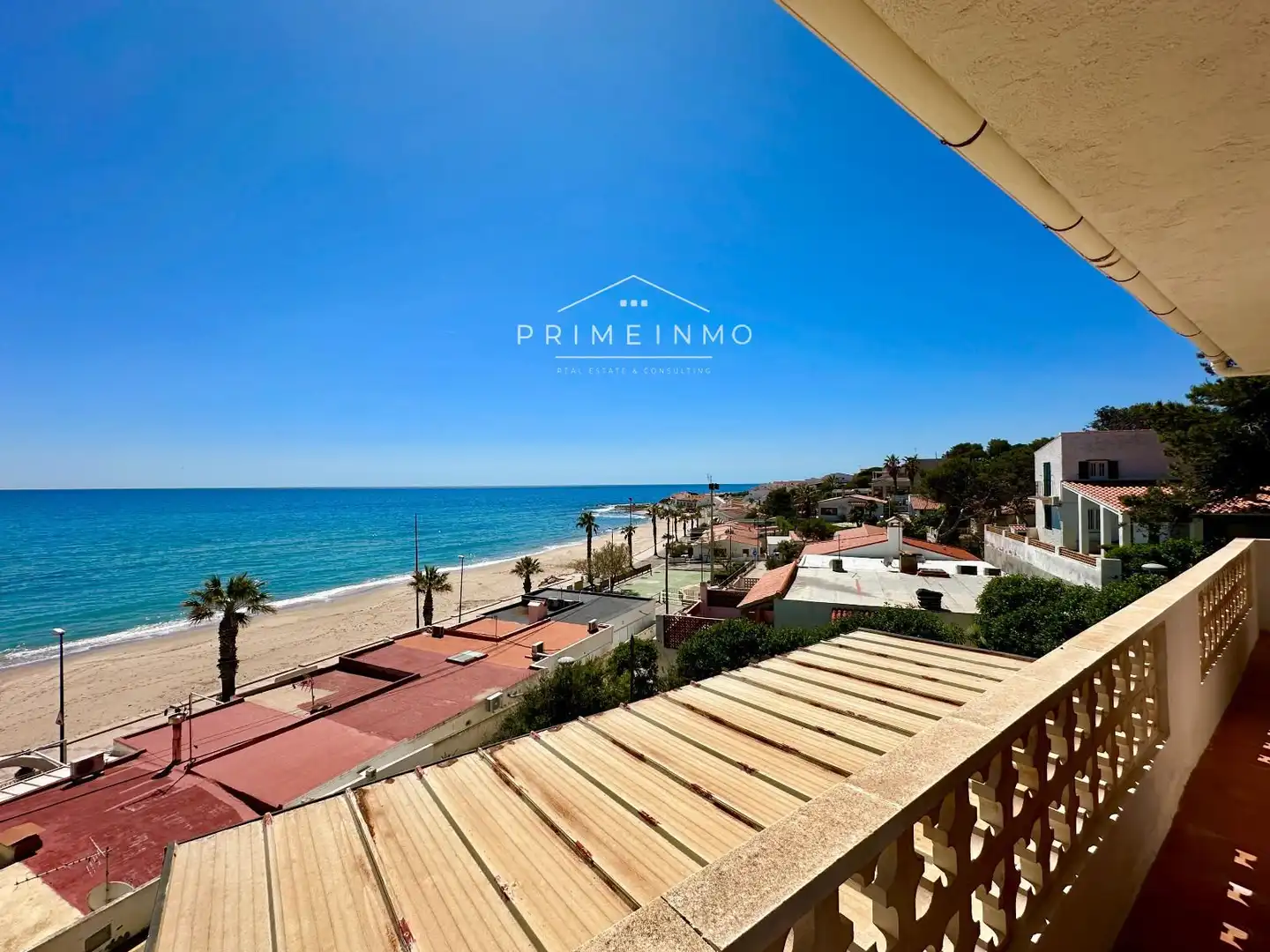 Vista exterior de Casa o chalet en venta en Vandellòs i l'Hospitalet de l'Infant con Terraza, Amueblado y Alarma