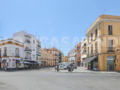 Exterior view of Flat for sale in  Sevilla Capital  with Air Conditioner and Balcony