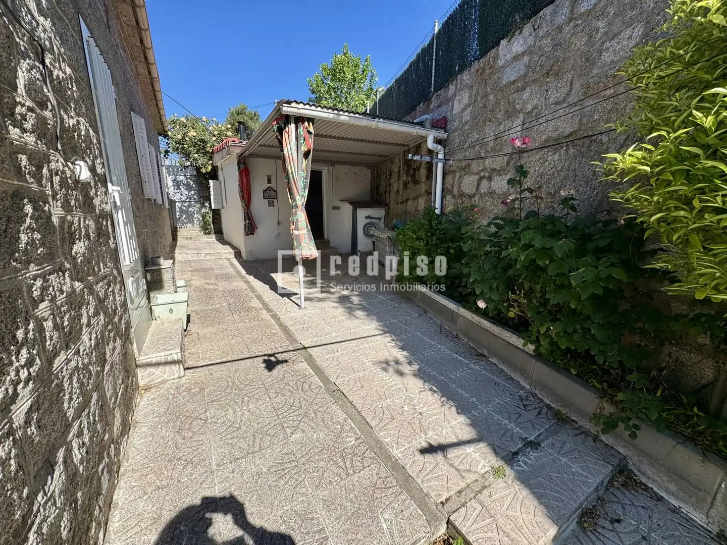 Vista exterior de Casa o xalet en venda en Zarzalejo amb Calefacció, Jardí privat i Terrassa