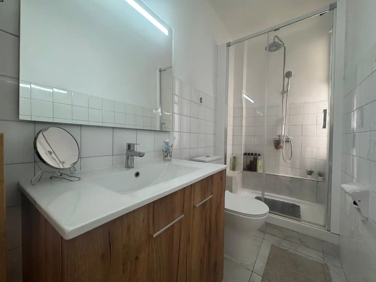 Baño de Piso en venta en Salt con Calefacción