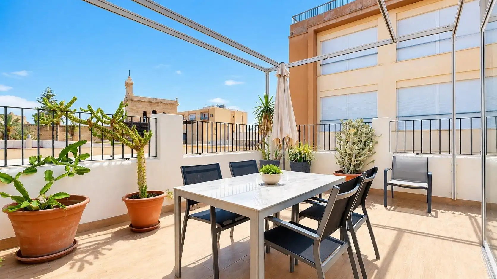 Terraza de Piso en venta en Almería con Aire acondicionado, Calefacción y Balcón
