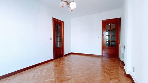 Foto 2 de Piso de alquiler en Isla de Java, Tres Olivos - Valverde, Madrid Capital