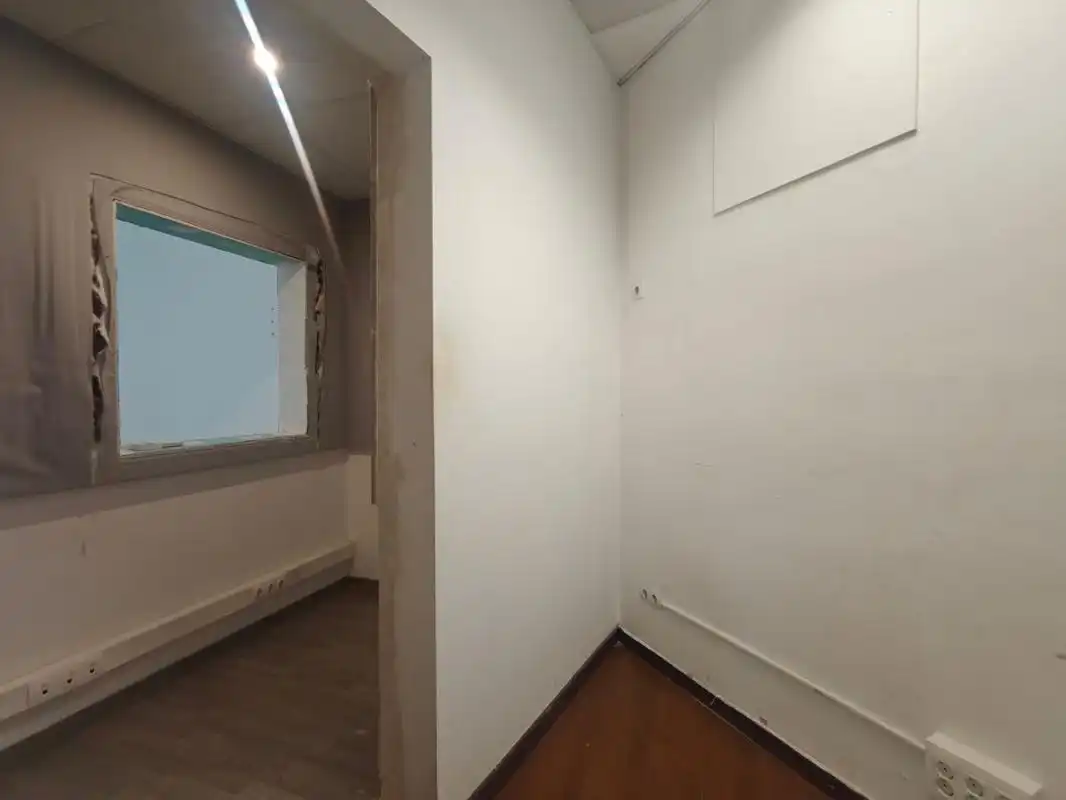 Gewerbefläche zum Verkauf in Carrer de Llull, imagen 21