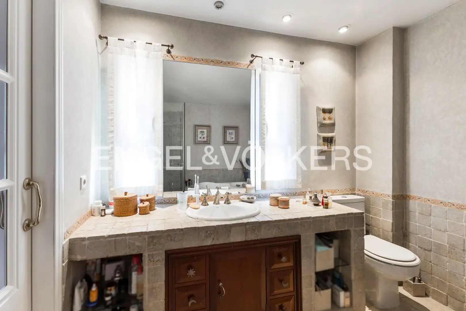 Baño de Casa o chalet en venta en Madrid con Aire acondicionado, Calefacción y Jardín privado