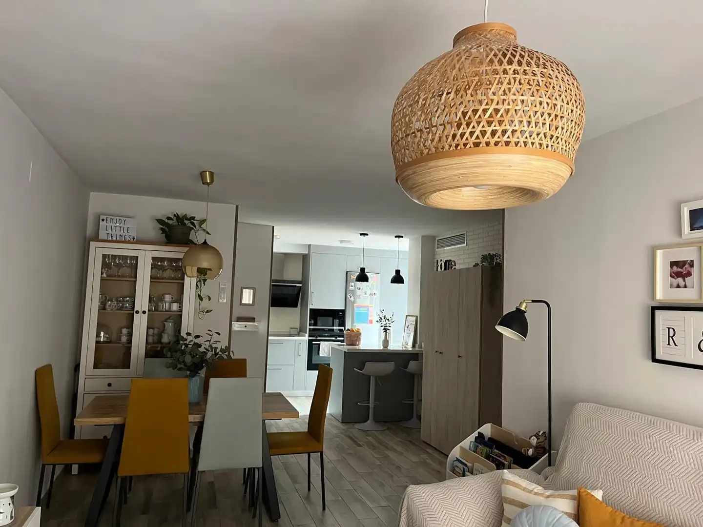 Cuina de Pis en venda en Vélez-Málaga amb Aire condicionat, Calefacció i Terrassa