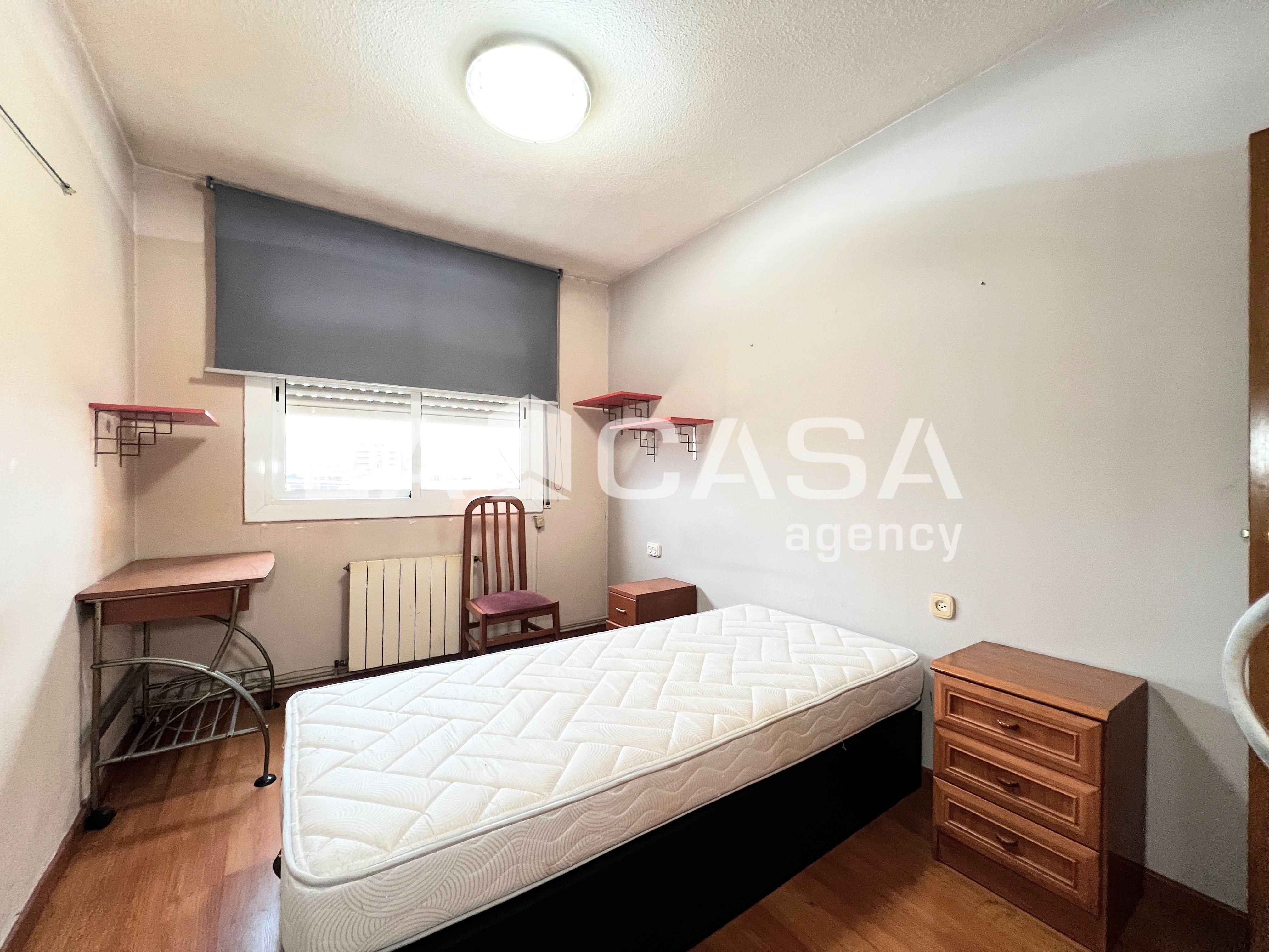 Flat for sale in Badalona  with Heating