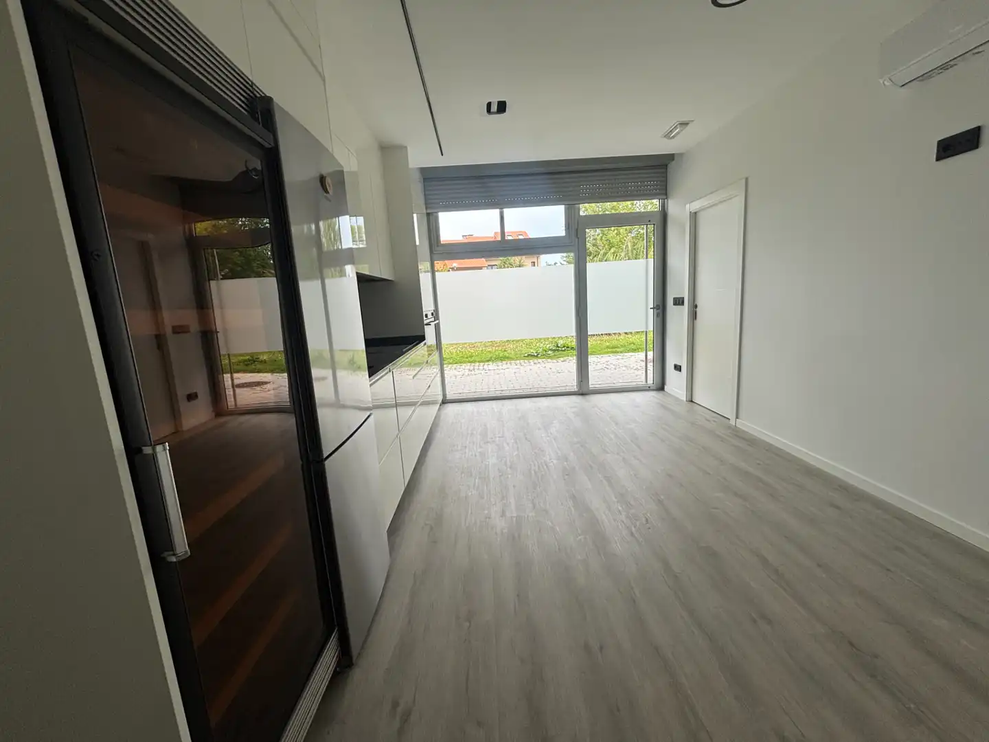 Kitchen of Apartments for rent in Vigo   with Heating, Oven and Washing machine