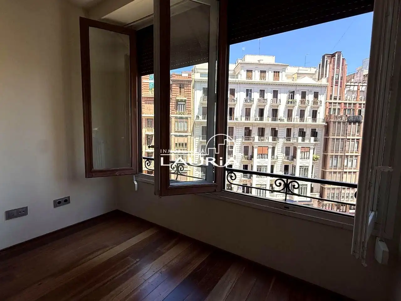 Wohnung zur Miete in calle de Sant Vicent Màrtir, El Mercat