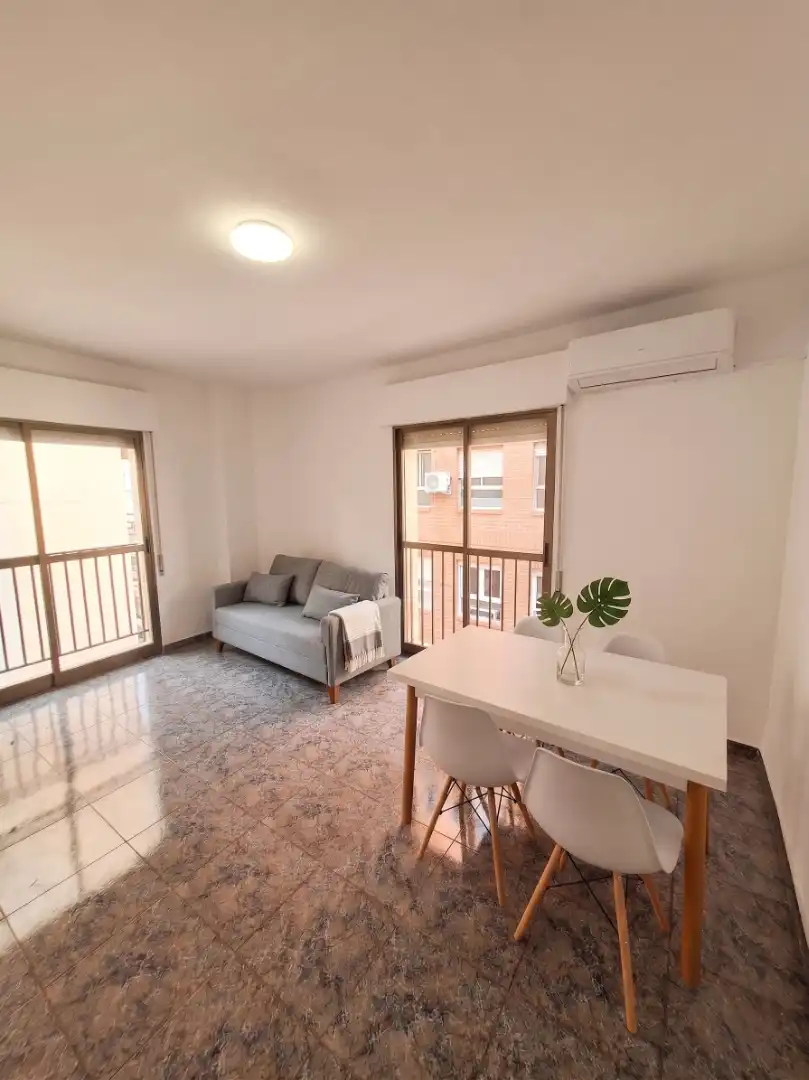 Sala d'estar de Pis de lloguer en Murcia amb Aire condicionat, Forn i Rentadora