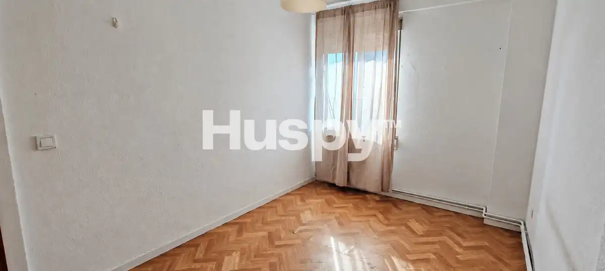 Dormitori de Pis en venda en Centro