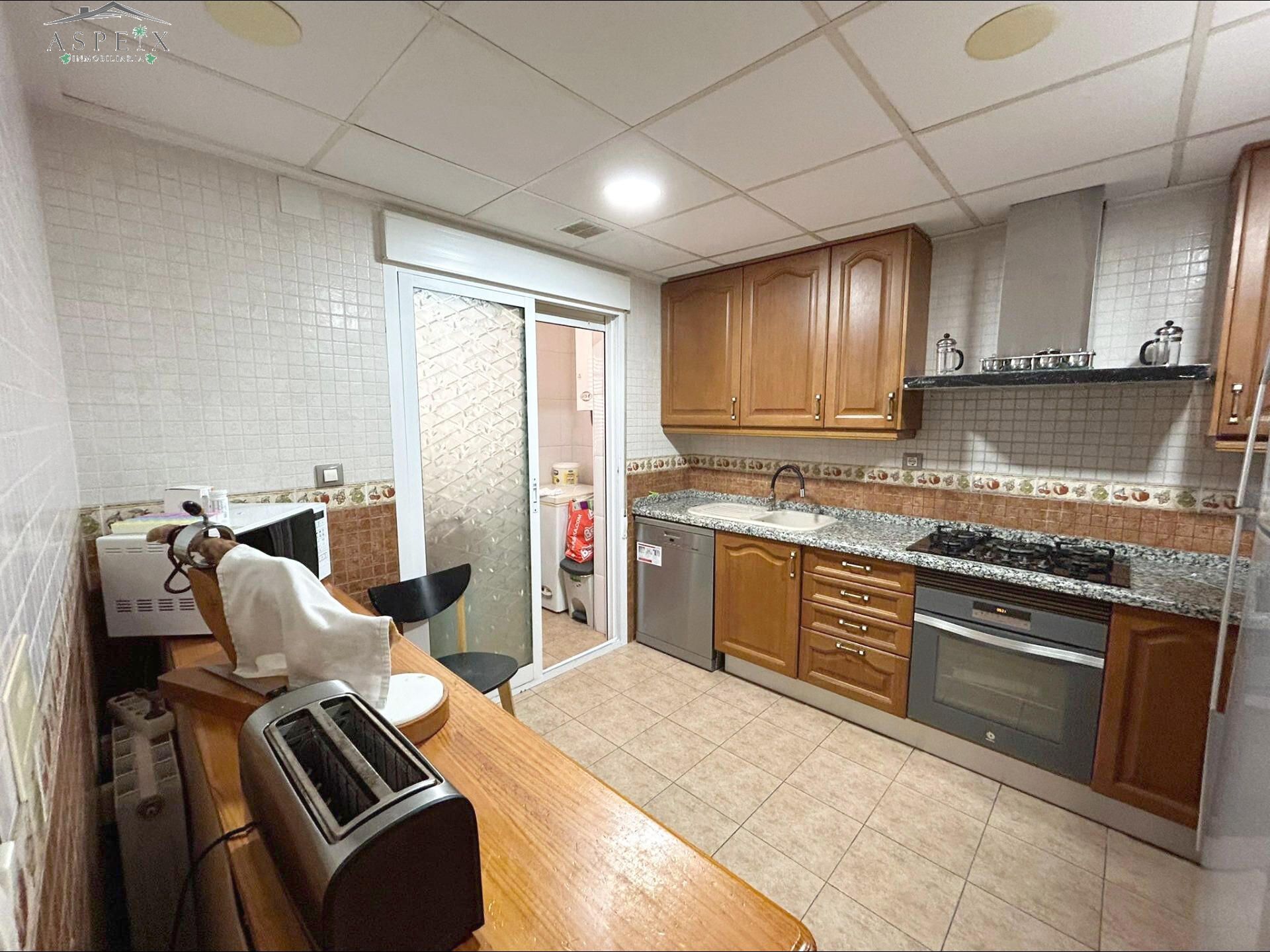 Cuina de Casa o xalet en venda en Aspe amb Aire condicionat, Calefacció i Terrassa