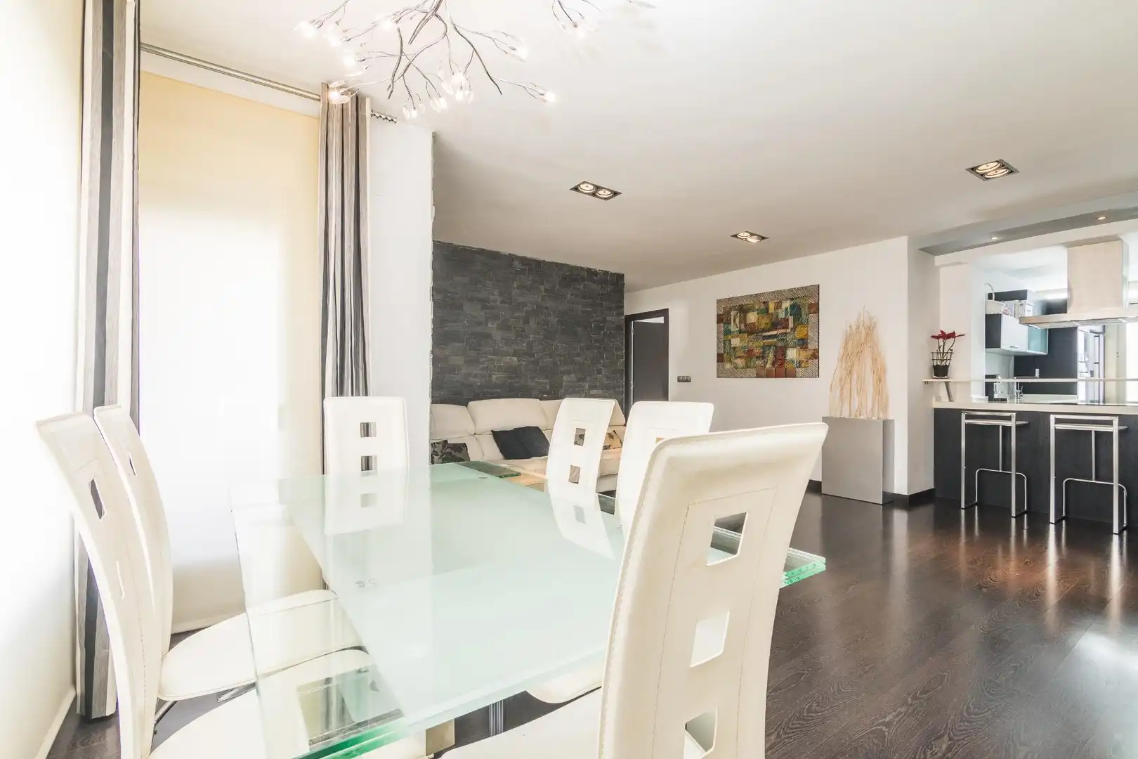 Flat with terrace for sale in Calle DR FERRAN, imagen 4