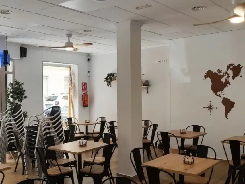 Local en venda en Alzira amb Aire condicionat, Calefacció i Terrassa