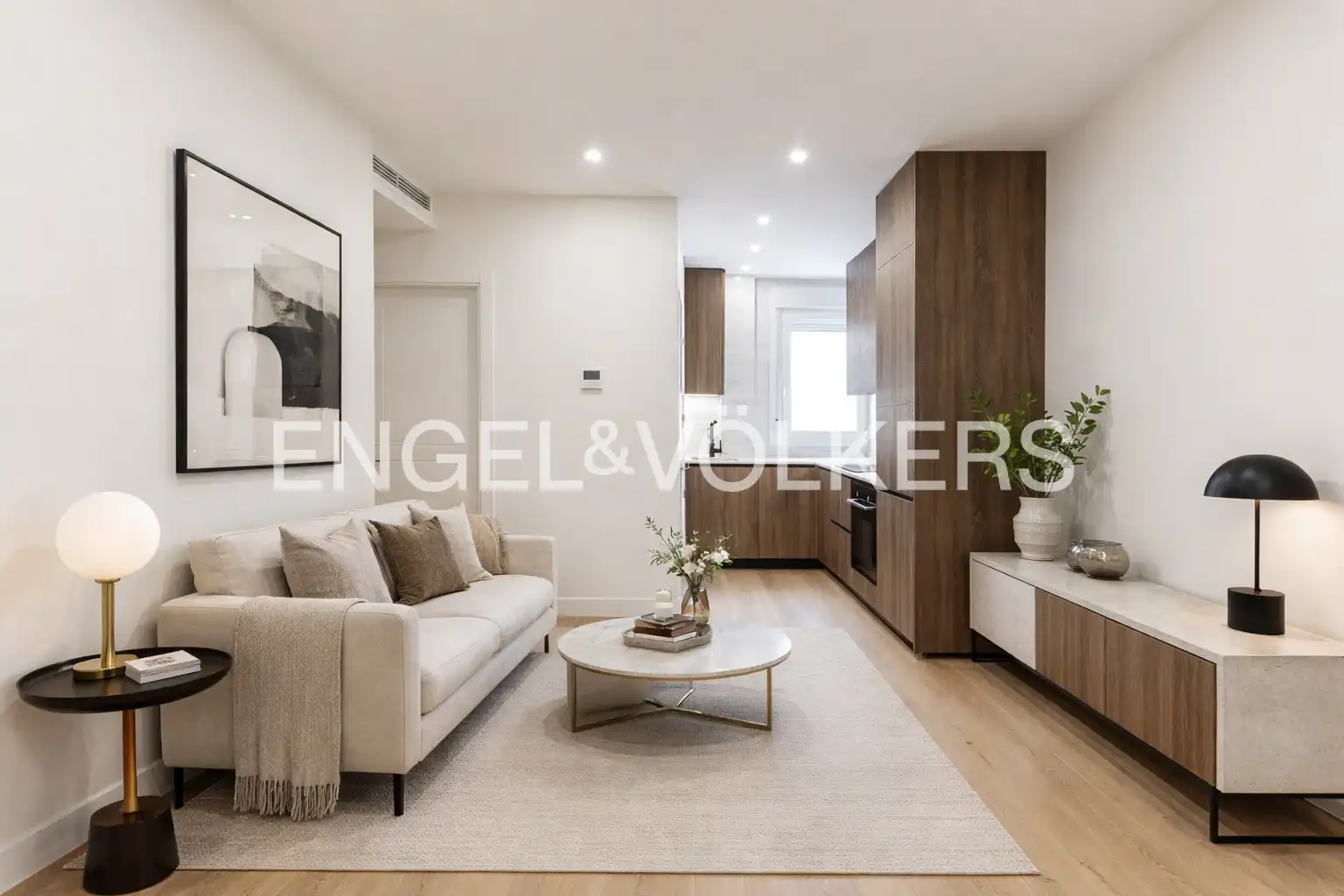 Sala d'estar de Pis en venda en  Madrid Capital amb Aire condicionat i Calefacció