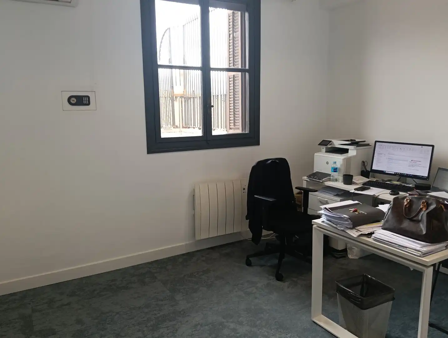 Büro zum Verkauf in Málaga mit Balkon und Alarm