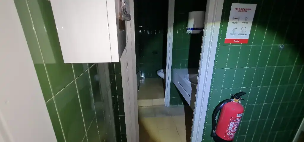 Bathroom of Commercial properties for sale in  Logroño