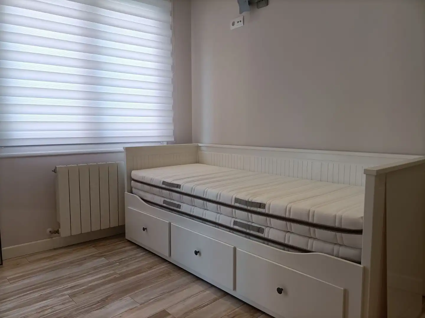 Bedroom of Flat for rent in Santander  with Heating and Furnished