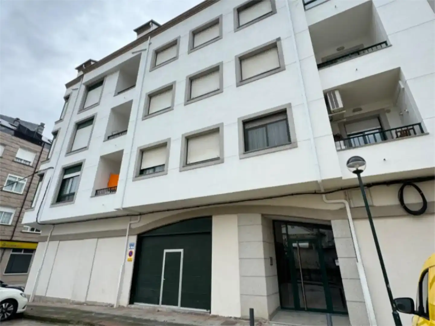 Vista exterior de Piso en venta en Quiroga con Parquet, Trastero y Amueblado