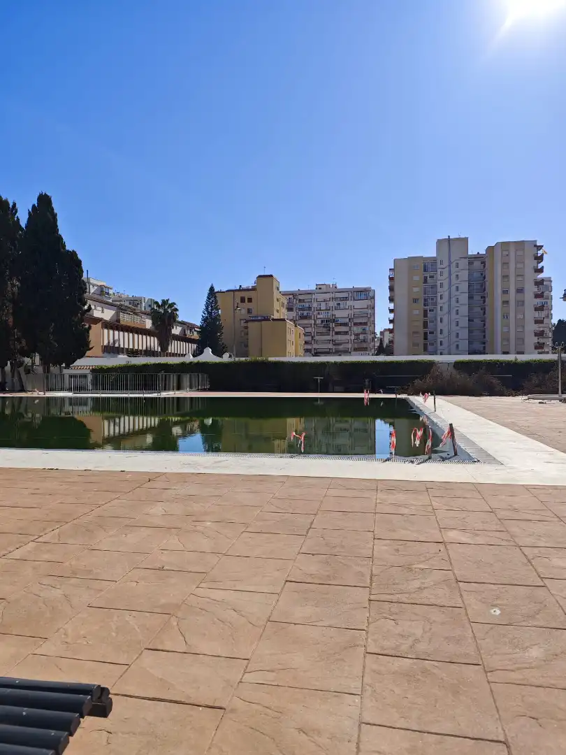 Flat with pool for sale in Avenida Antonio Toré Toré 22