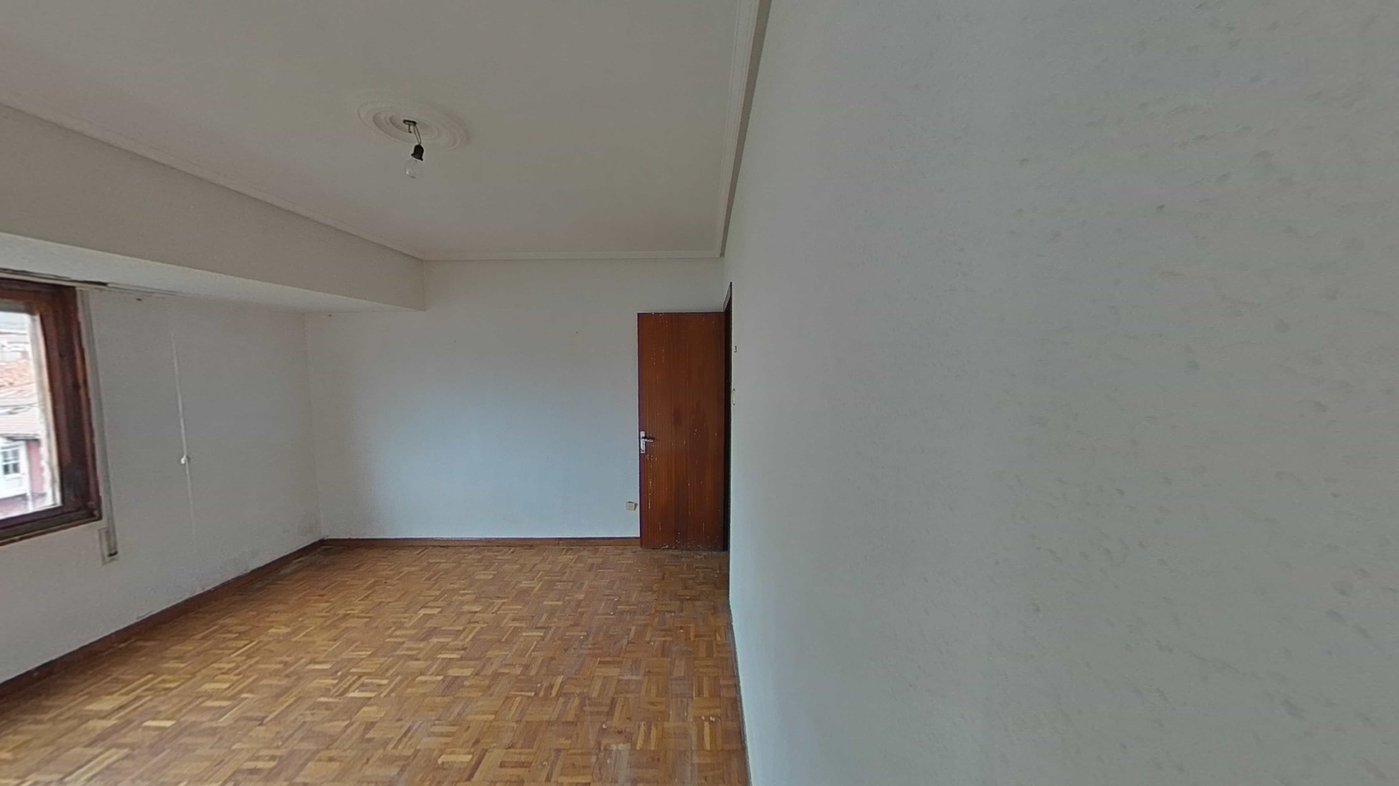 Dormitori de Pis en venda en Reinosa amb Parquet i Forn