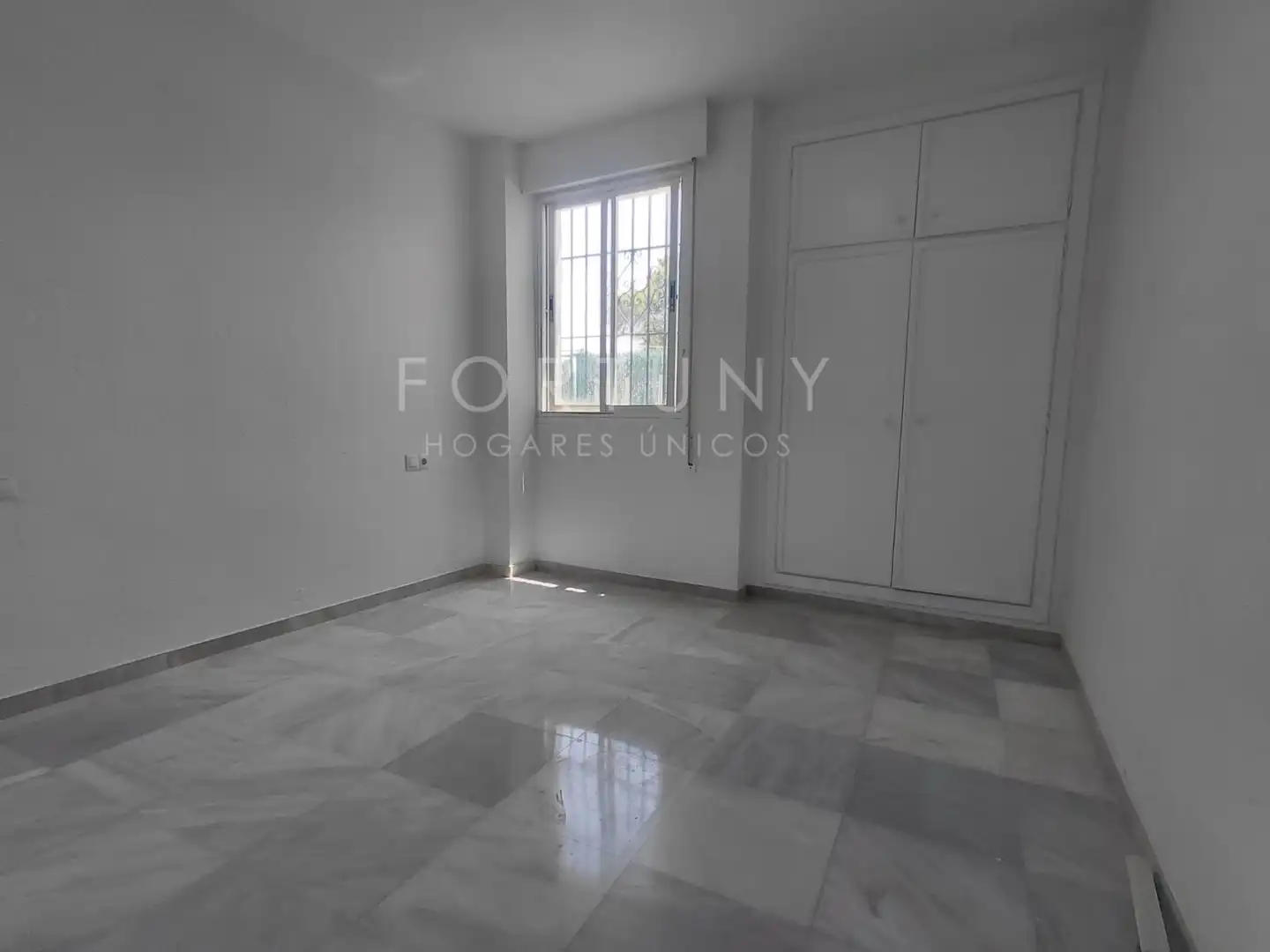 Schlafzimmer von Erdgeschoss zur Miete in Torremolinos mit Terrasse