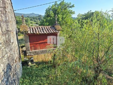 Casa rustica con giardino in vendita a Lugar Picornio