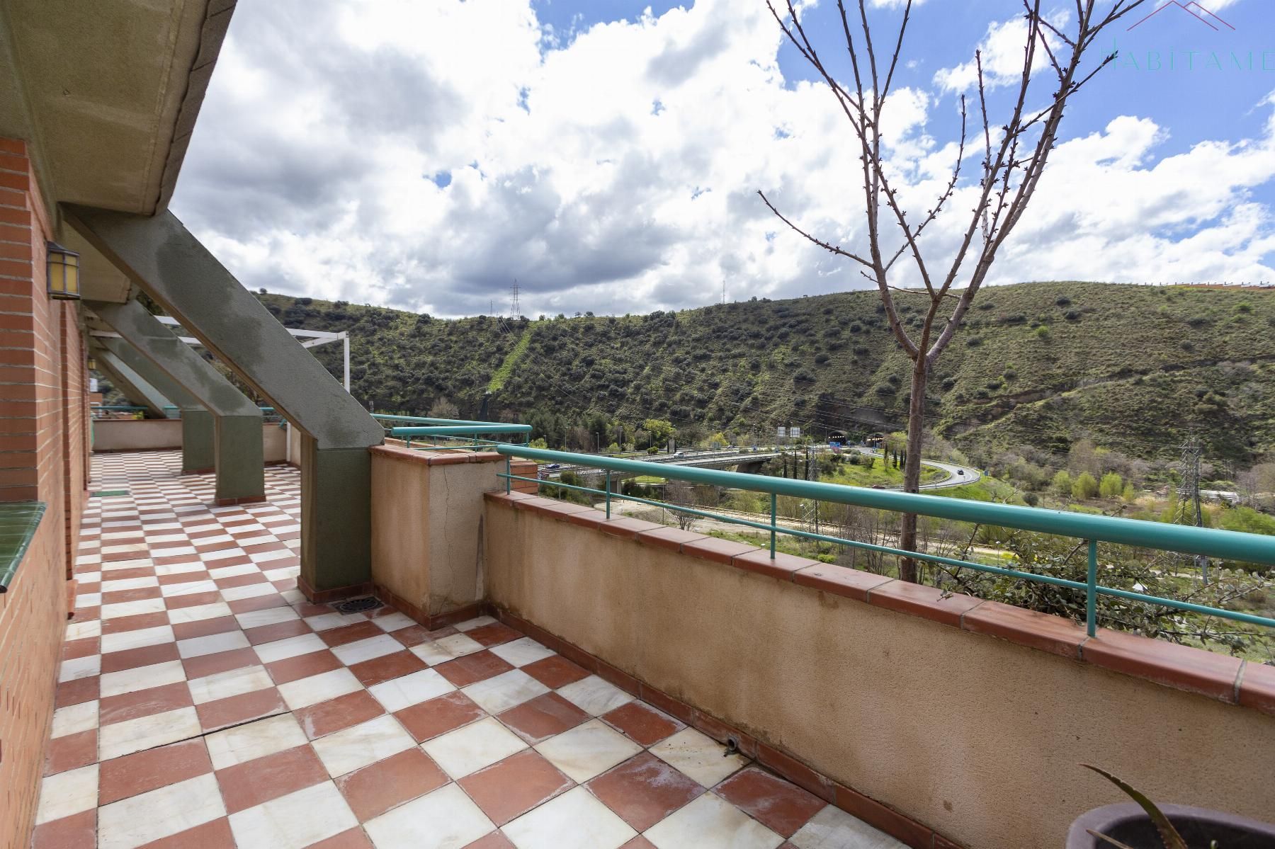 Ático en venta en RAUDA, 6, Crta. De la Sierra  , Genil