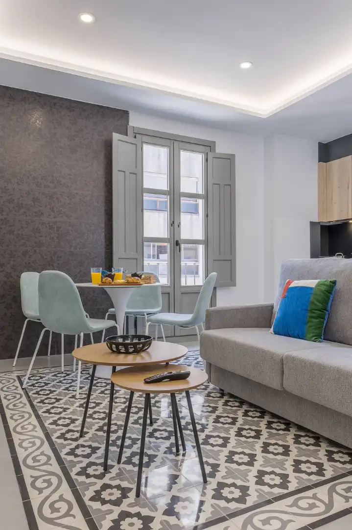 Living room of Flat for rent in Granada  with Air Conditioner, Heating and Furnished