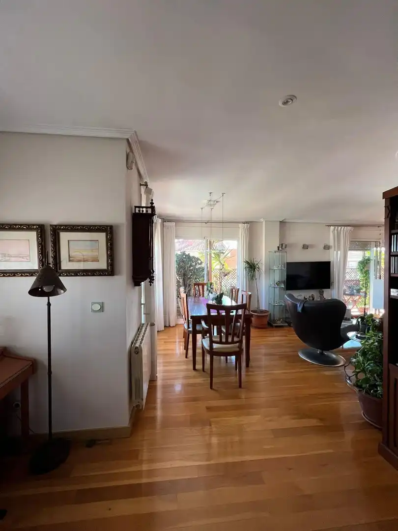 Attic for sale in Juan Carlos I