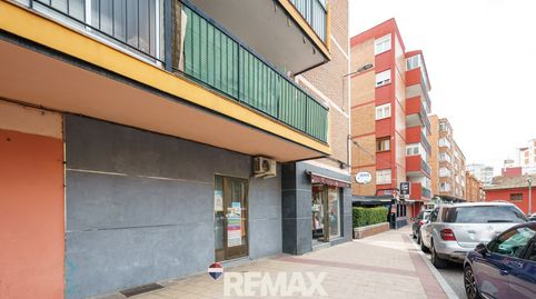 Foto 2 von Erdgeschoss zum Verkauf in Calle Artesanía, 2, Circular, Valladolid Capital